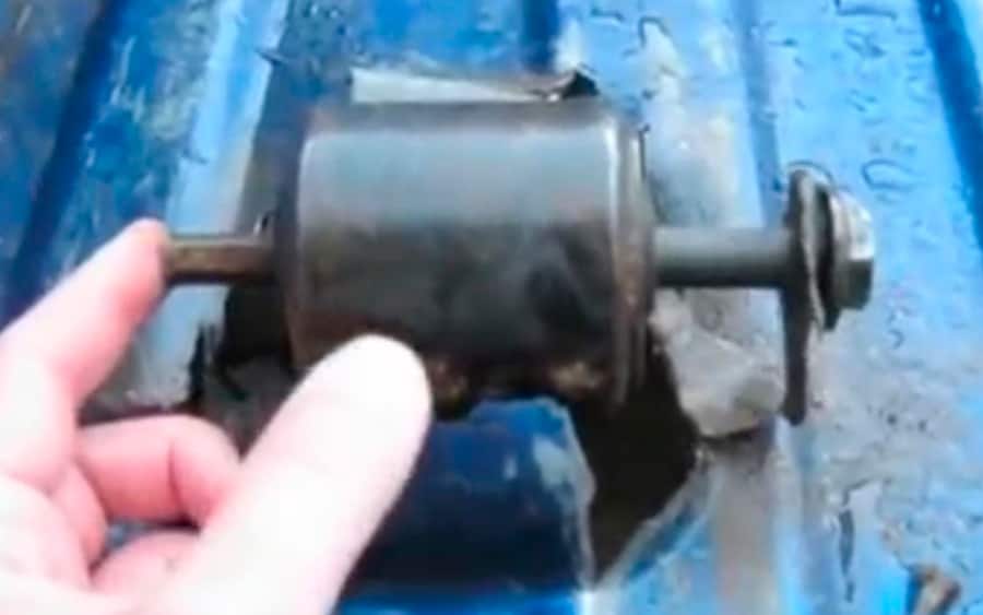How to Replace Leaf Spring Shackles and Bushings