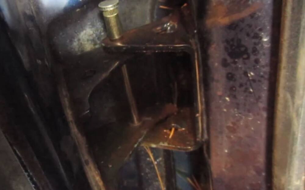 Replacing a Rusted or Broken Door Hinge