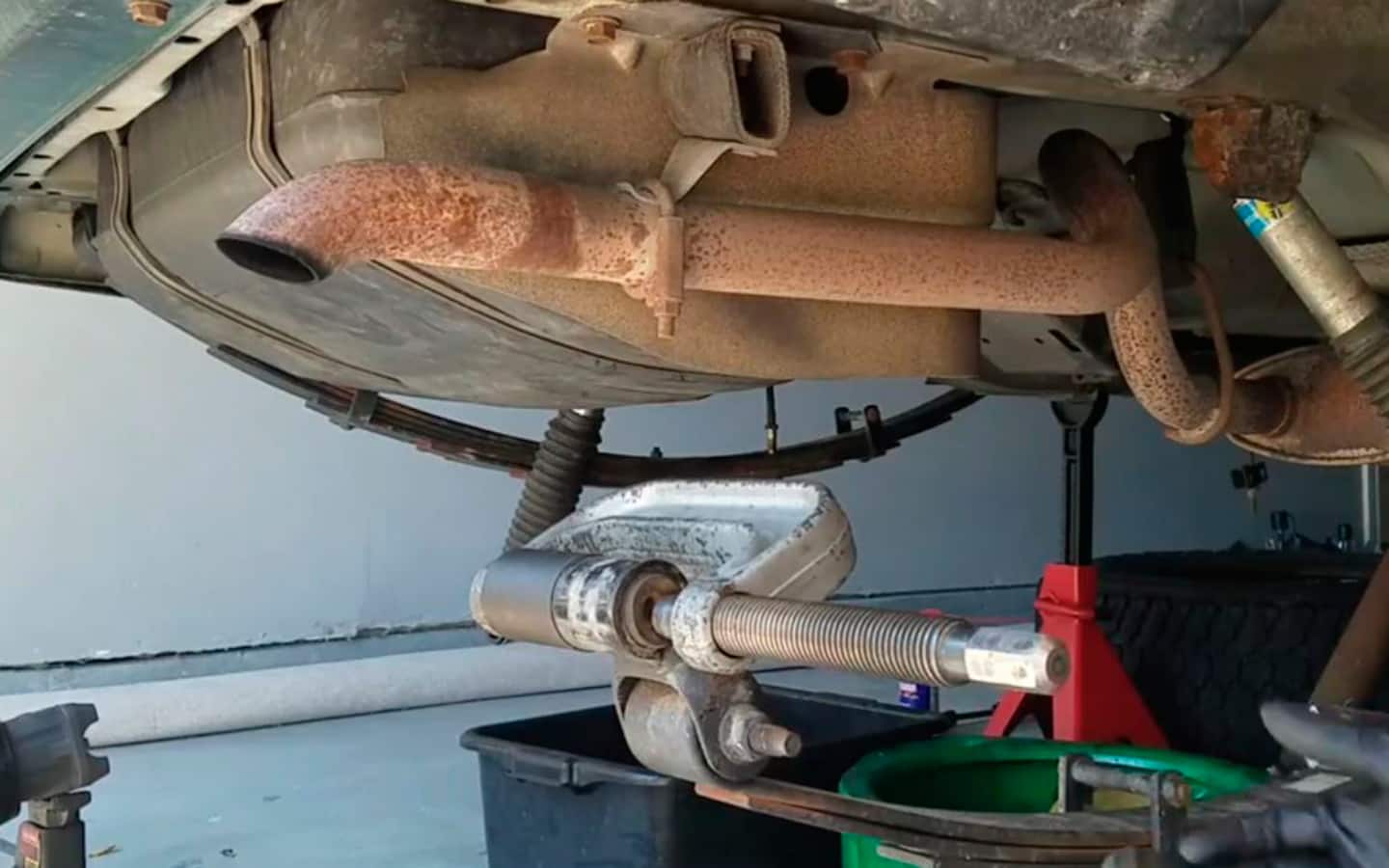 How to Replace Leaf Spring Shackles and Bushings