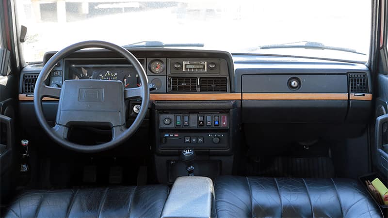 Volvo 240 dashboard