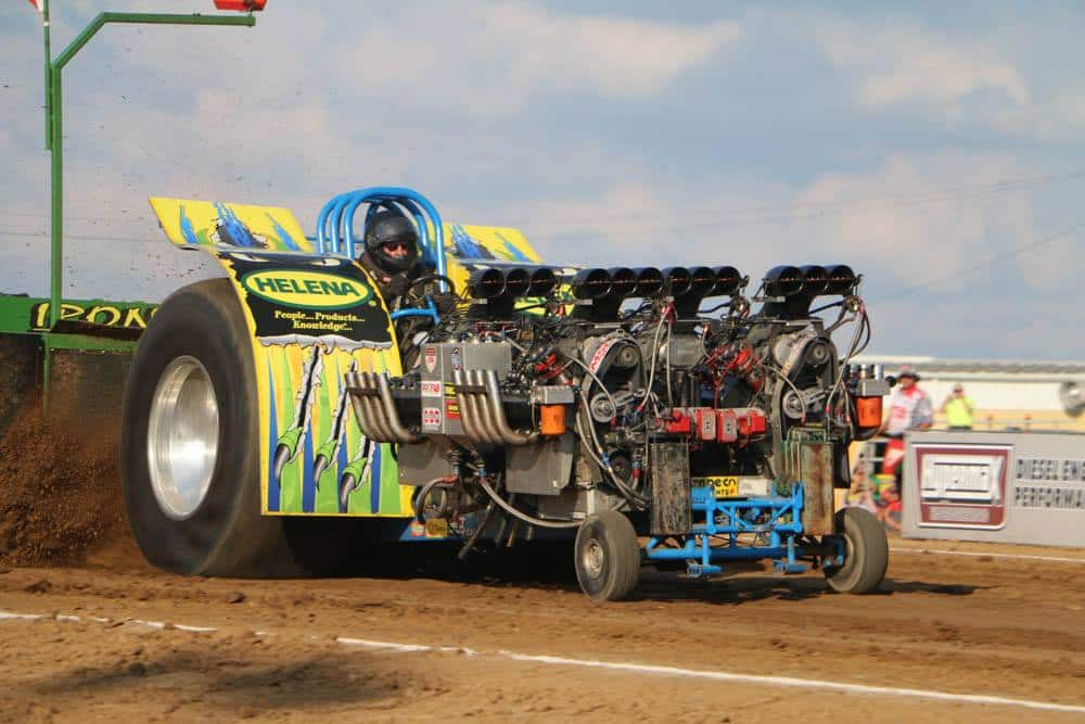 tractor pulling