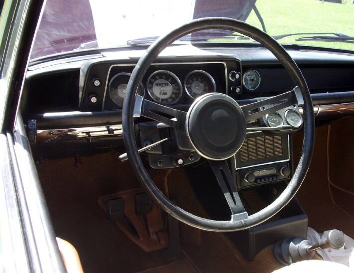 1971 BMW 2002 interior