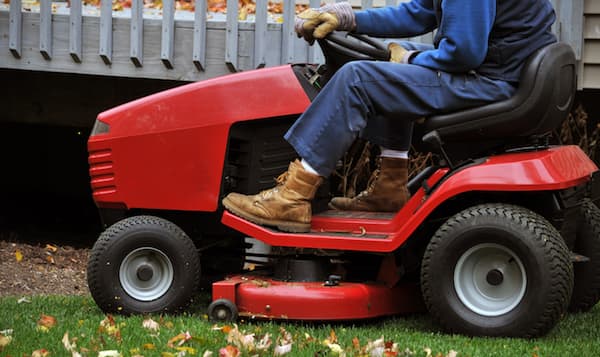 Riding lawn mower